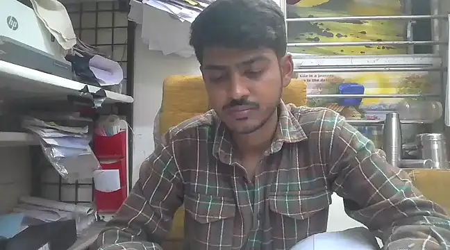 Snapshot of cute_modell chatting on 02-28-25, 12:31 cute modell online show from 02-28-25, 12:31