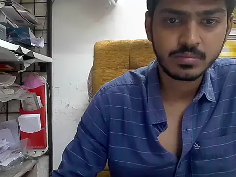 Snapshot of cute_modell chatting on 11-05-25, 02:20 cute modell online show from 11-05-25, 02:20