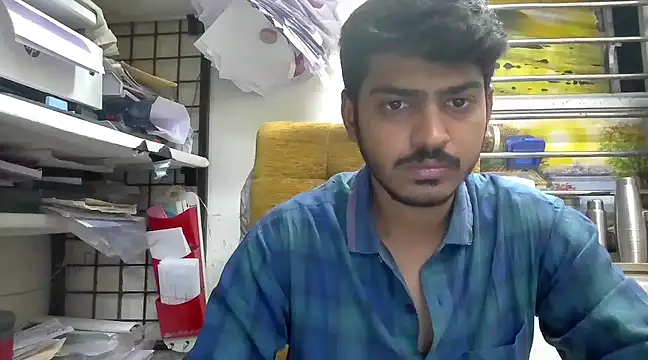 Snapshot of cute_modell chatting on 03-21-25, 12:17 cute modell online show from 03-21-25, 12:17