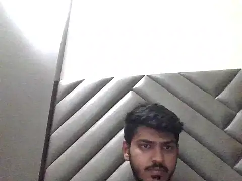 Snapshot of cute_modell chatting on 12-03-25, 06:40 cute modell online show from 12-03-25, 06:40