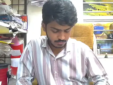 Snapshot of cute_modell chatting on 10-08-25, 12:17 cute modell online show from 10-08-25, 12:17