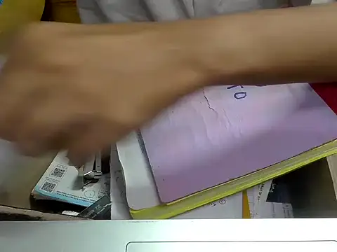 Snapshot of cute_modell chatting on 10-09-25, 12:17 cute modell online show from 10-09-25, 12:17