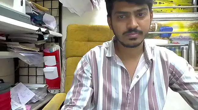 Snapshot of cute_modell chatting on 03-20-25, 12:54 cute modell online show from 03-20-25, 12:54