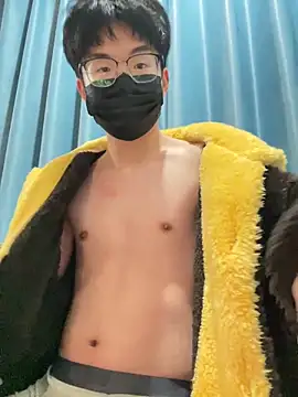 Snapshot of yfx468 chatting on 03-17-25, 03:18 yfx468 online show from 03-17-25, 03:18