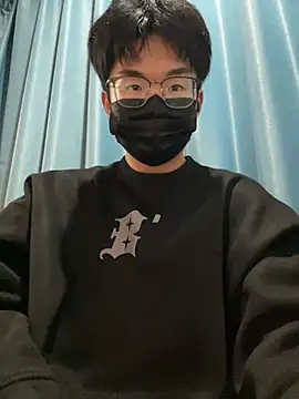 Snapshot of yfx468 chatting on 03-13-25, 05:28 yfx468 online show from 03-13-25, 05:28