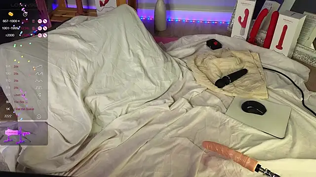 KiraBriis online show from 02-09-25, 10:31