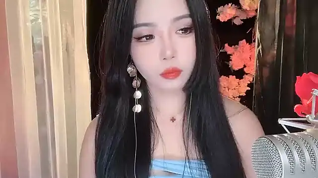 Snapshot of ying-love520 chatting on 03-12-25, 08:19 ying-love520 online show from 03-12-25, 08:19