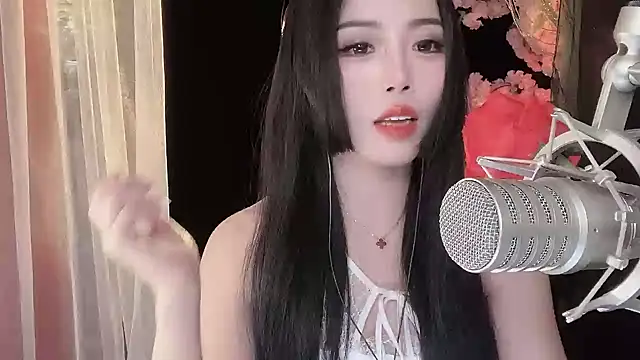 Snapshot of ying-love520 chatting on 02-09-25, 02:07 ying-love520 online show from 02-09-25, 02:07