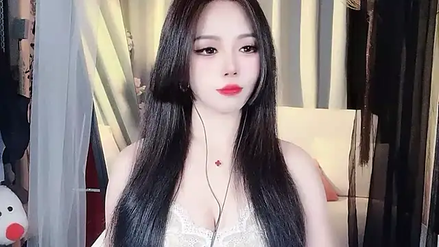 Snapshot of ying-love520 chatting on 11-11-25, 12:00 ying-love520 online show from 11-11-25, 12:00