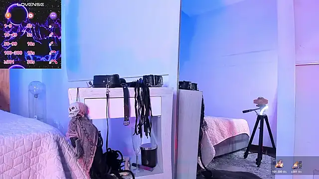 Snapshot of coral_jonesss chatting on 01-17-26, 04:43 coral jonesss online show from 01-17-26, 04:43