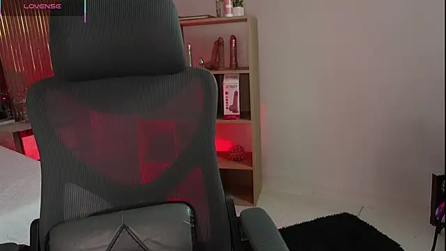 CleeoAdams  online show from 01-09-26, 04:52