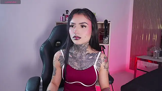 CleeoAdams  online show from 03-04-26, 05:26