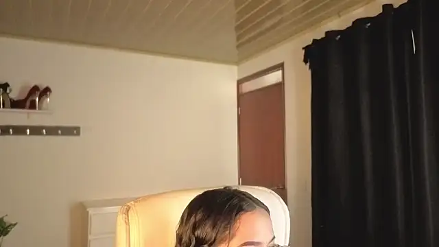 Renaxi Smith online show from 12-01-25, 07:48