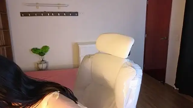 Renaxi Smith online show from 03-14-26, 07:53