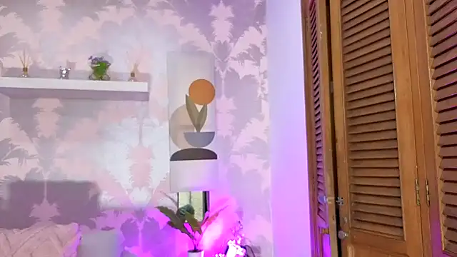 CharlotteGraay online show from 11-07-25, 07:51