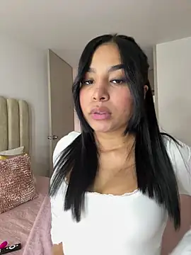 CharlotteGraay online show from 04-05-26, 09:32