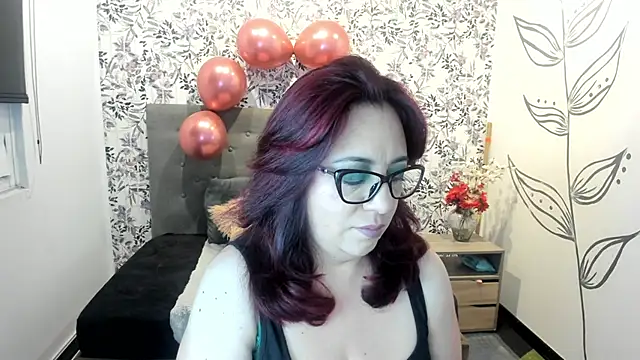 Snapshot of Victoria_Adamns chatting on 03-14-25, 11:34 Victoria Adamns online show from 03-14-25, 11:34