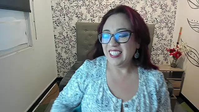 Snapshot of Victoria_Adamns chatting on 03-12-25, 11:32 Victoria Adamns online show from 03-12-25, 11:32