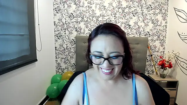 Snapshot of Victoria_Adamns chatting on 03-21-25, 11:44 Victoria Adamns online show from 03-21-25, 11:44