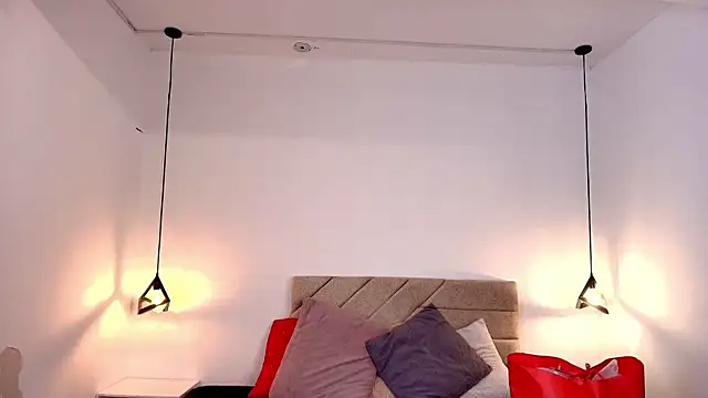 Victoria Adamns online show from 05-26-26, 11:41