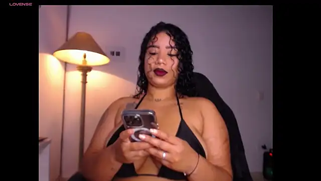 leslycarsson online show from 04-08-26, 05:09