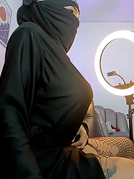 azahara faraah online show from 10-13-25, 06:20