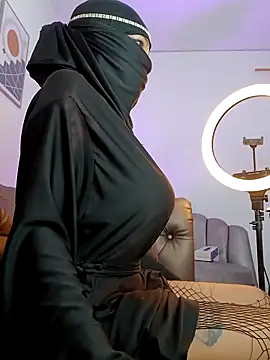 azahara faraah online show from 10-24-25, 06:29