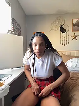 Snapshot of goddesskash chatting on 02-19-25, 07:16 goddesskash online show from 02-19-25, 07:16