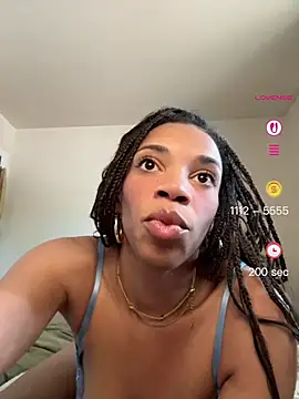 Snapshot of goddesskash chatting on 04-26-26, 06:05 goddesskash online show from 04-26-26, 06:05