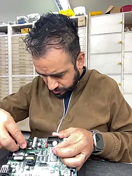 leonardohot1987 online show from 04-09-26, 05:41