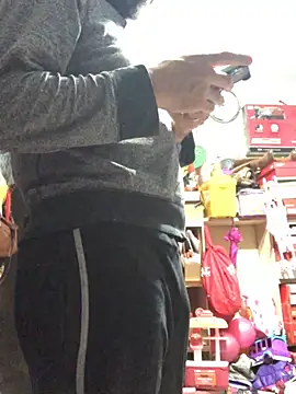 leonardohot1987 online show from 02-13-25, 05:16