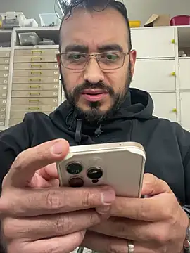 leonardohot1987 online show from 03-12-25, 07:47