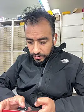 leonardohot1987 online show from 04-08-26, 05:47