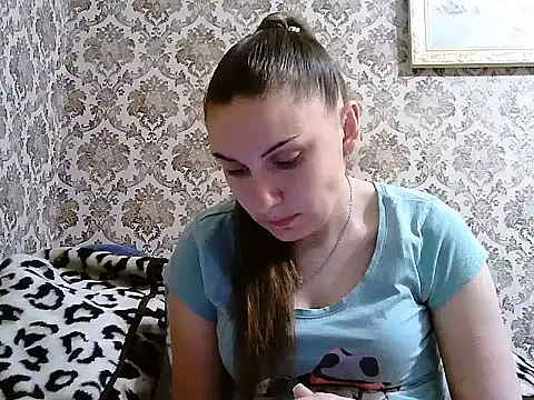 Yuliia30 online show from 05-21-26, 04:48