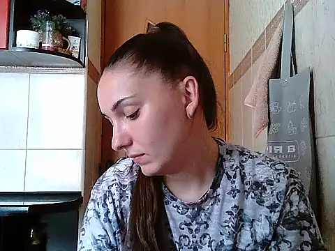 Snapshot of Yuliia30 chatting on 07-04-26, 09:26 Yuliia30 online show from 07-04-26, 09:26