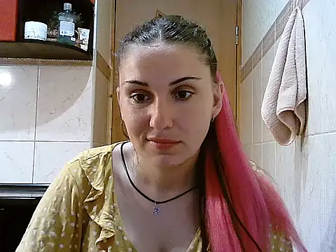 Snapshot of Yuliia30 chatting on 07-02-26, 07:09 Yuliia30 online show from 07-02-26, 07:09