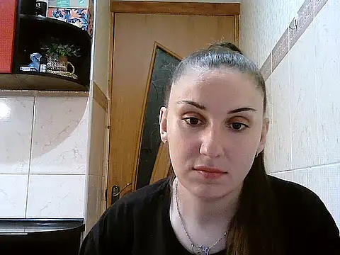 Yuliia30 online show from 05-27-26, 04:25