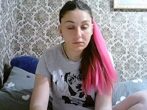 Snapshot of Yuliia30 chatting on 06-23-26, 02:37 Yuliia30 online show from 06-23-26, 02:37