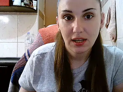 Snapshot of Yuliia30 chatting on 07-21-26, 05:25 Yuliia30 online show from 07-21-26, 05:25