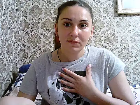 Snapshot of Yuliia30 chatting on 06-27-26, 07:20 Yuliia30 online show from 06-27-26, 07:20