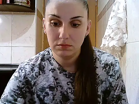 Yuliia30 online show from 06-06-26, 06:46