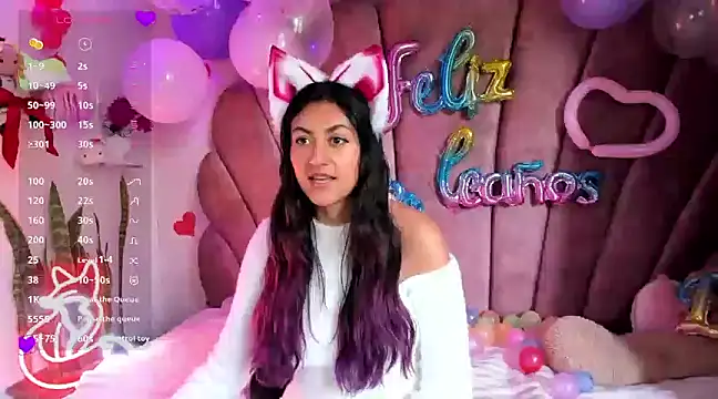 sweetfoxy 17 online show from 02-18-25, 03:52