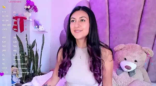 sweetfoxy 17 online show from 01-30-25, 05:28