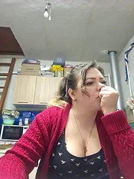 Snapshot of Jyleta chatting on 02-06-25, 12:54 Jyleta online show from 02-06-25, 12:54