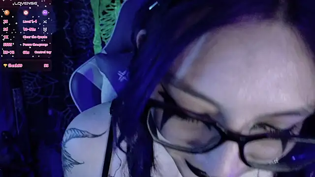 Kimlennox  online show from 04-06-26, 01:45