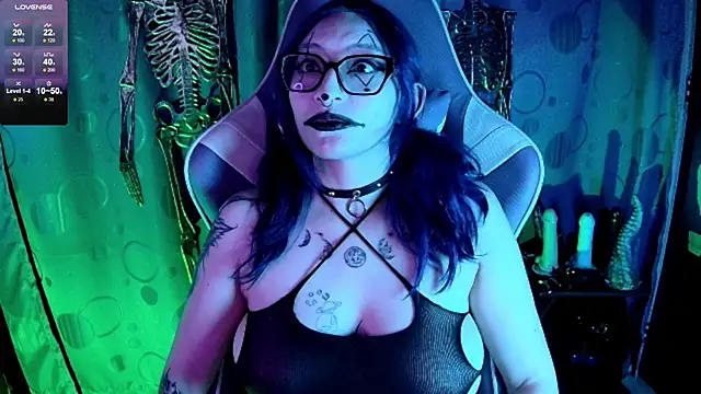 Kimlennox  online show from 11-04-25, 03:27