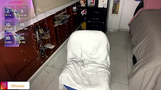 B0nnie H0ney online show from 02-13-25, 12:02