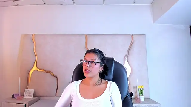 Salmaportman69 online show from 07-15-26, 03:13