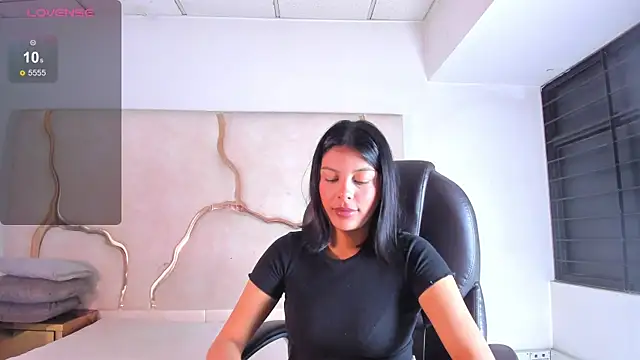 Salmaportman69 online show from 06-29-26, 02:51