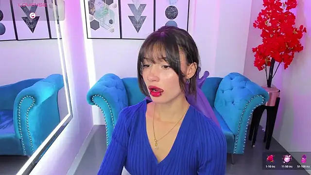 Akaza Hakuji  online show from 10-18-25, 12:29